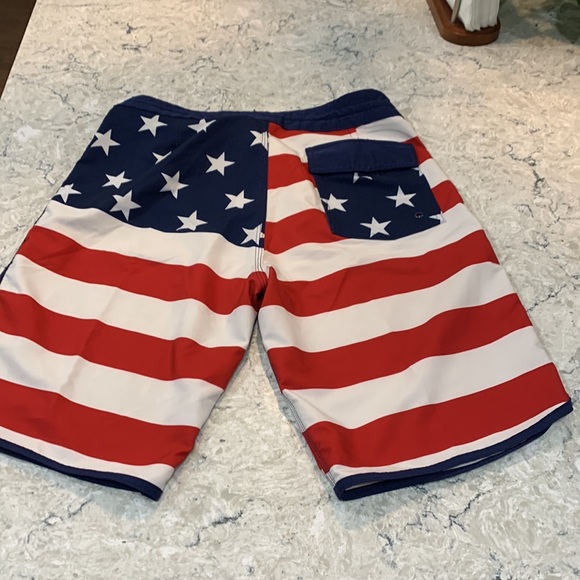 Old Navy patriotic board shorts - Picture 3 of 4